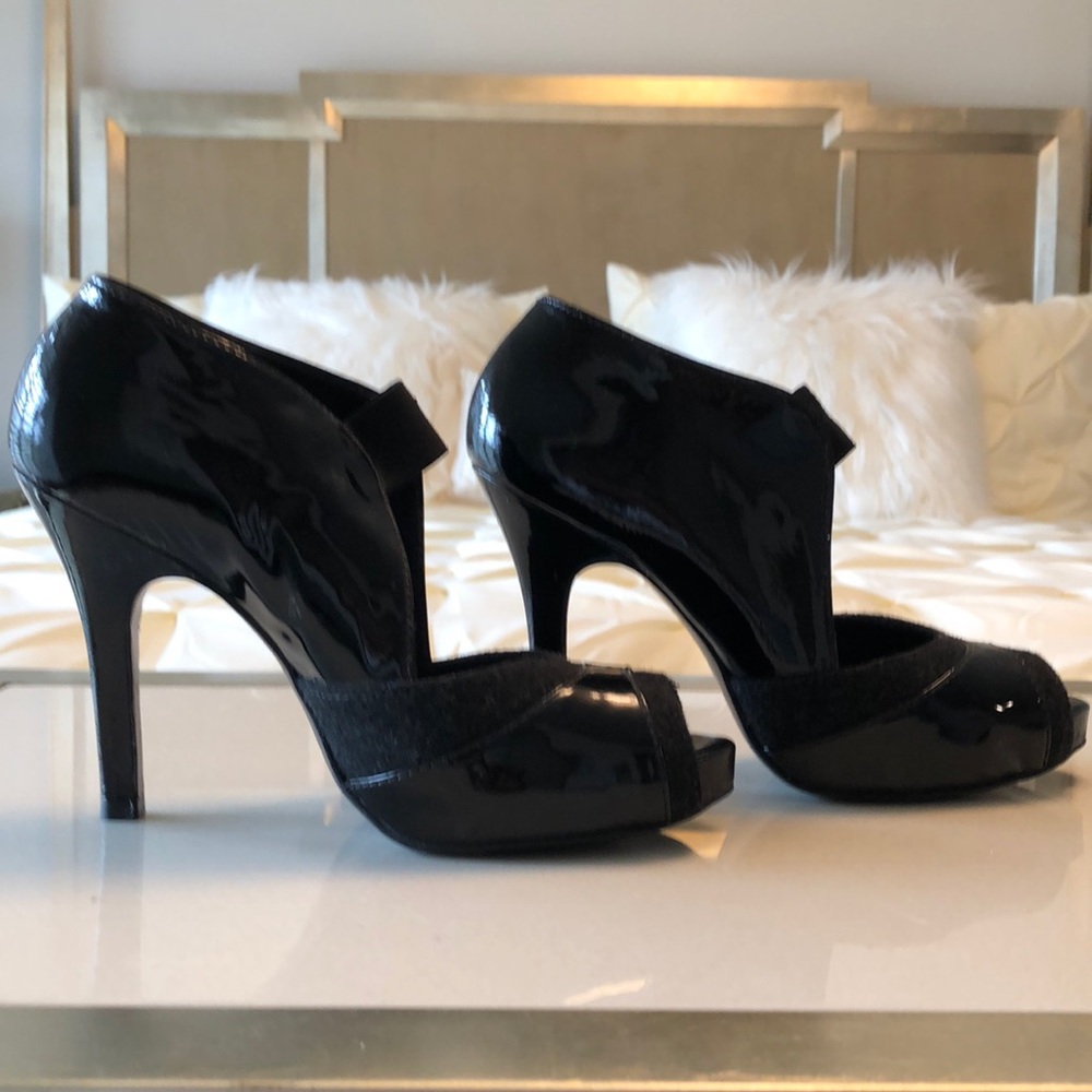 BCBG 3 1/2” black heels.